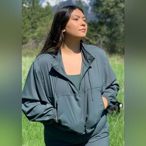 Girlfriend Collective Hummingbird Half Zip Windbreaker Jacket Green 6XL